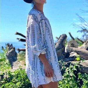 Zara Oyster White Printed Blouse top tunic cover up
Zara